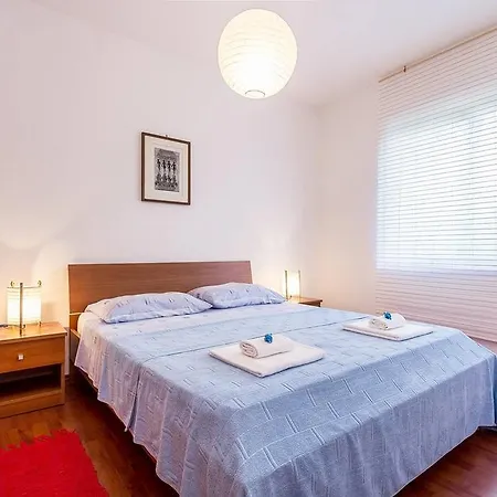 Mirna Apartment *