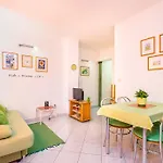 Apartament Mirna *